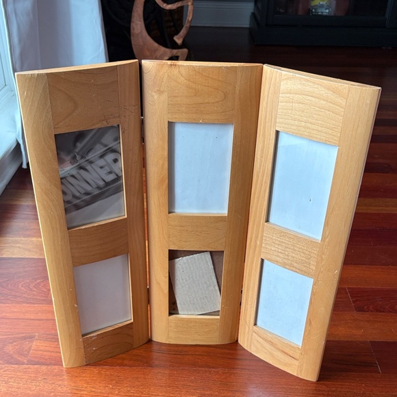 Triple Panel Wooden Photo Frame - Picture 1 of 10
